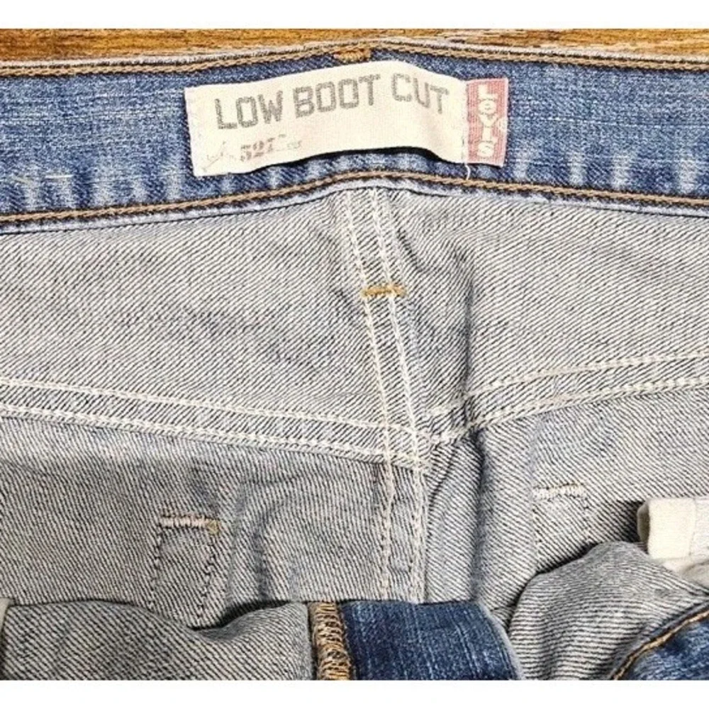 Y2K Levis 527 Jeans Mens 36x34 Blue Med Wash‎ Bootcut Distressed Denim Western